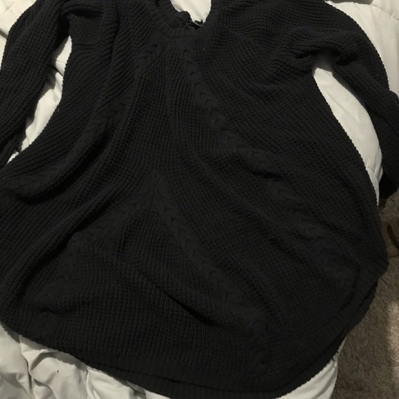 Cable knit pullover - Picture 2 of 4